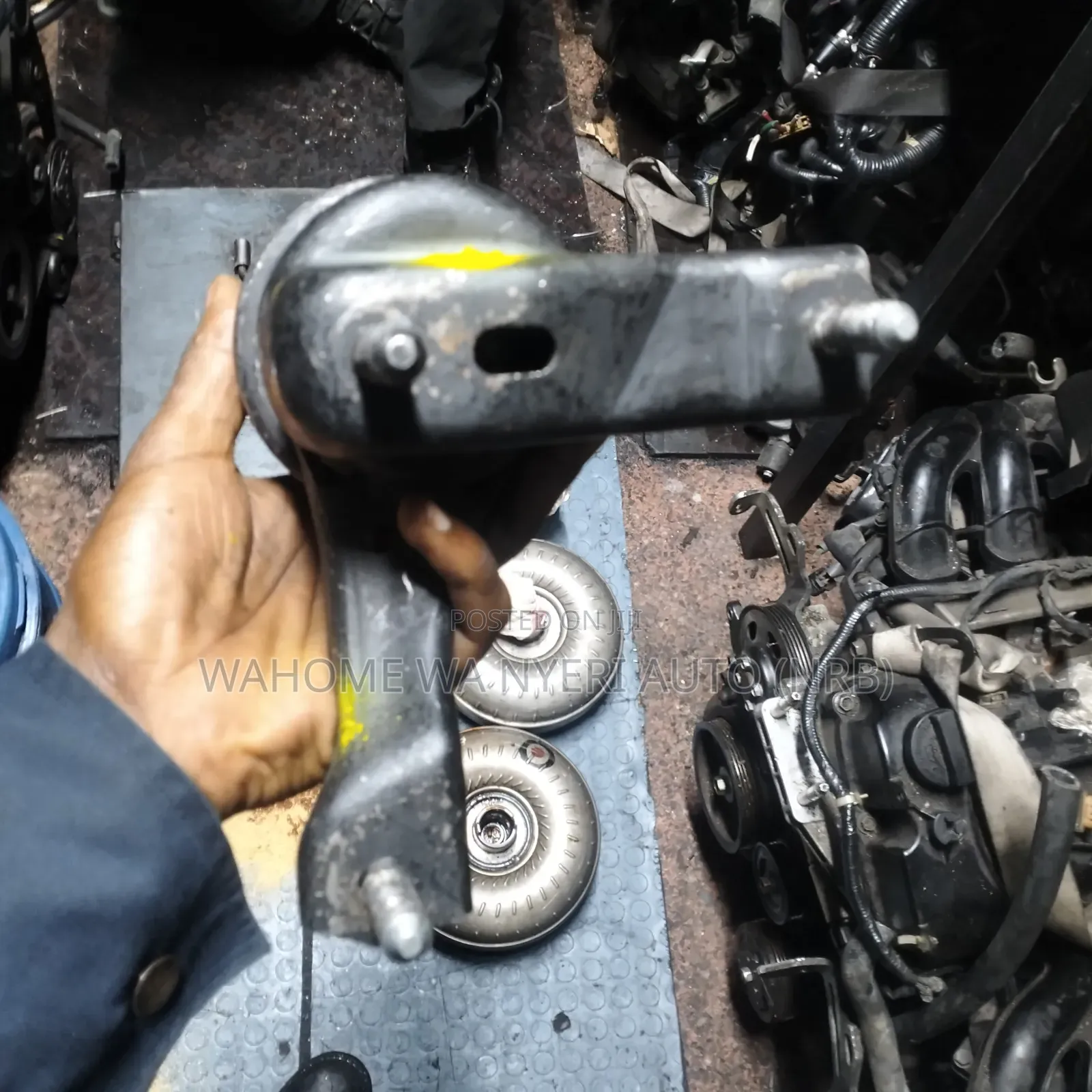 Right Side Engine Mount Harrier 240
