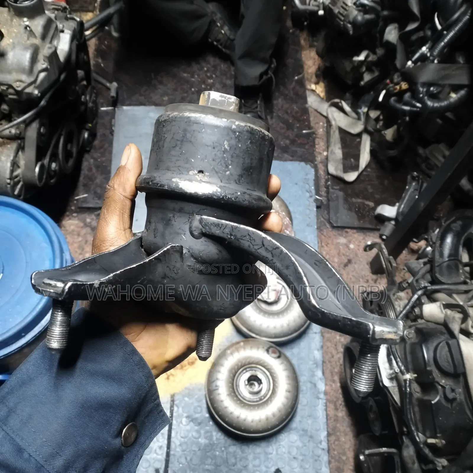 Right Side Engine Mount Harrier 240