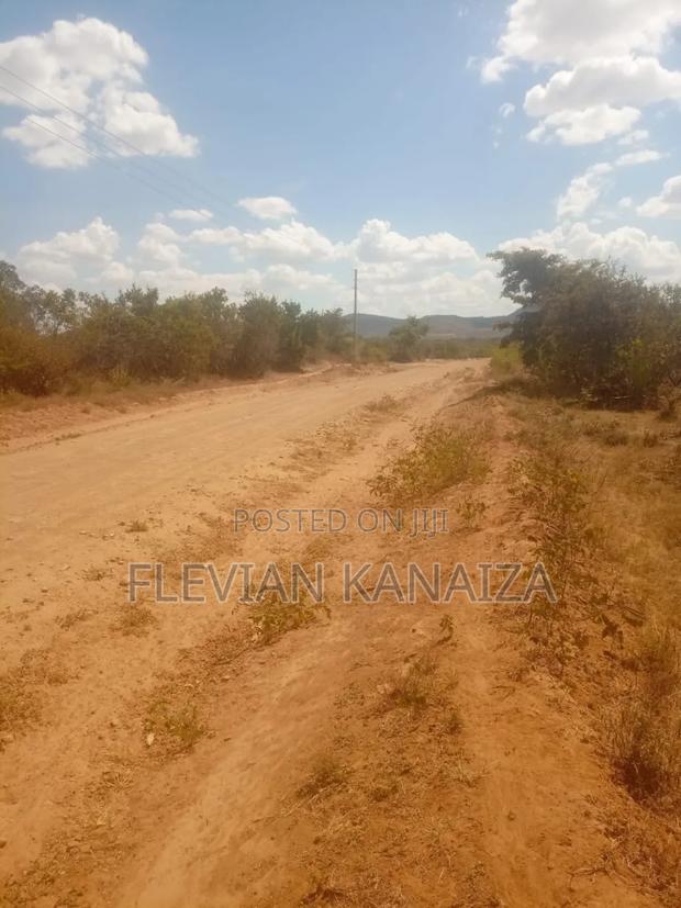 Commercial Plots Along Kaewa-ilani Marked For Tarmacking Road For Sell