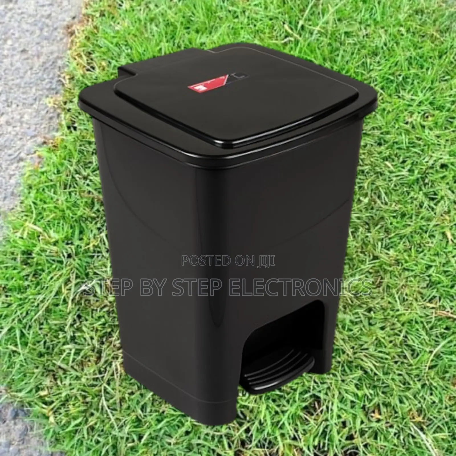 30l Hard Plastic Step Pedal Waste Bin Trash Can – Anti-Slip Base