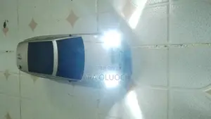 Bluetooth Speaker Solar Rechargeable in Range Rover Built.