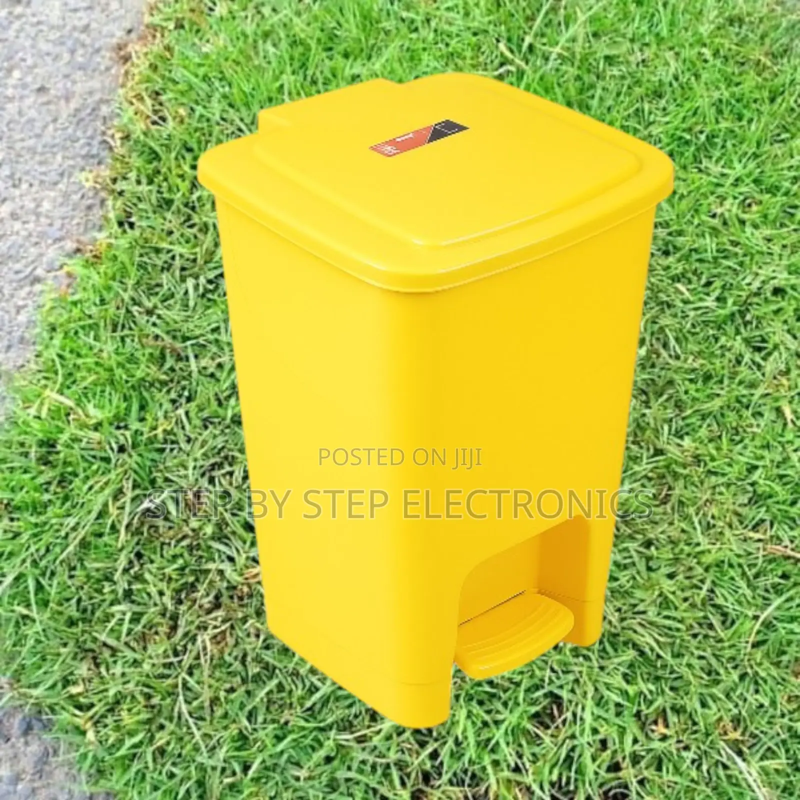30l Hard Plastic Step Pedal Waste Bin for Hospitals, Clinics