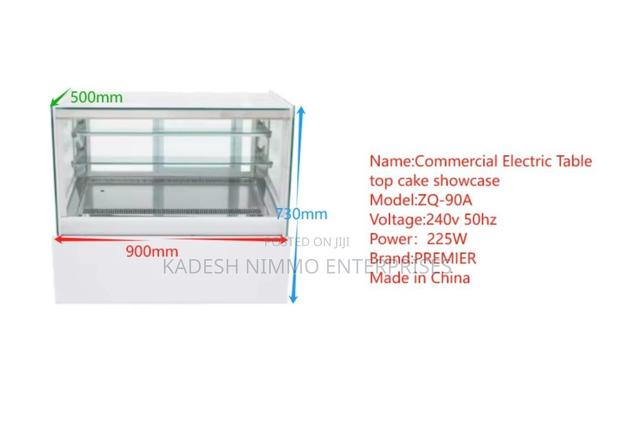 Refrigerated Cake Showcase – Table Size