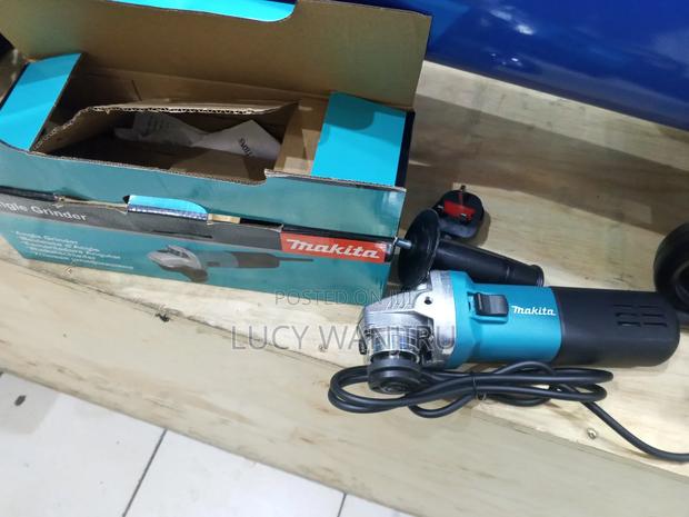 Makita Angle Grinder/ 840w Makita Angle Grinder - main view