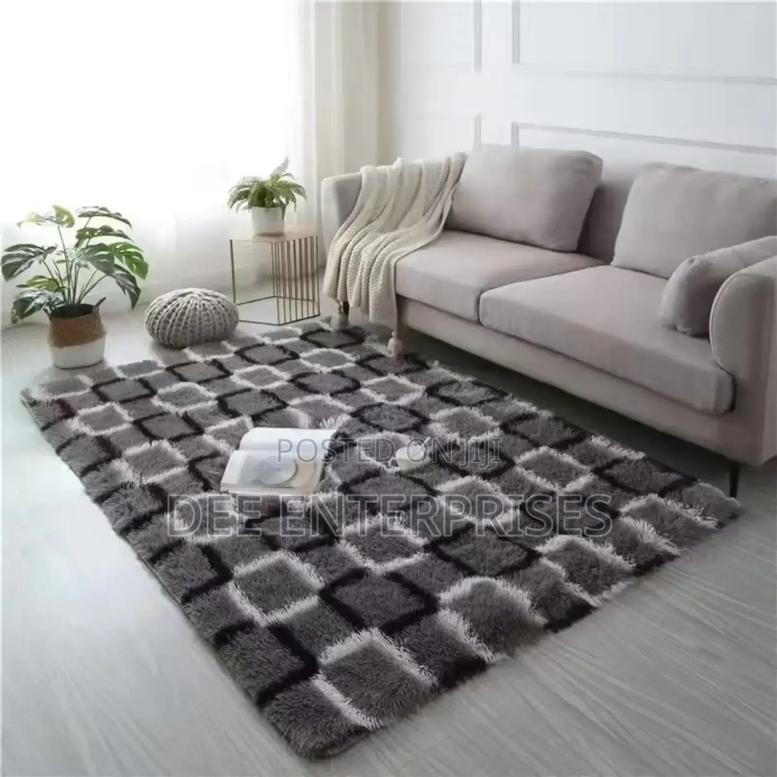Fluffy Patterned Carpets