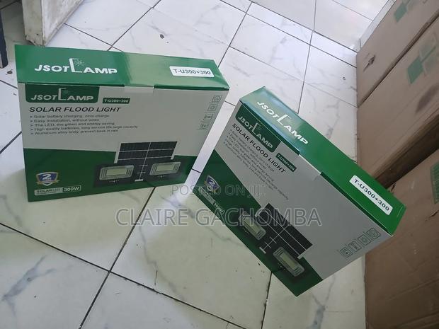 300 Plus 300wat Solar Floodlight - main view