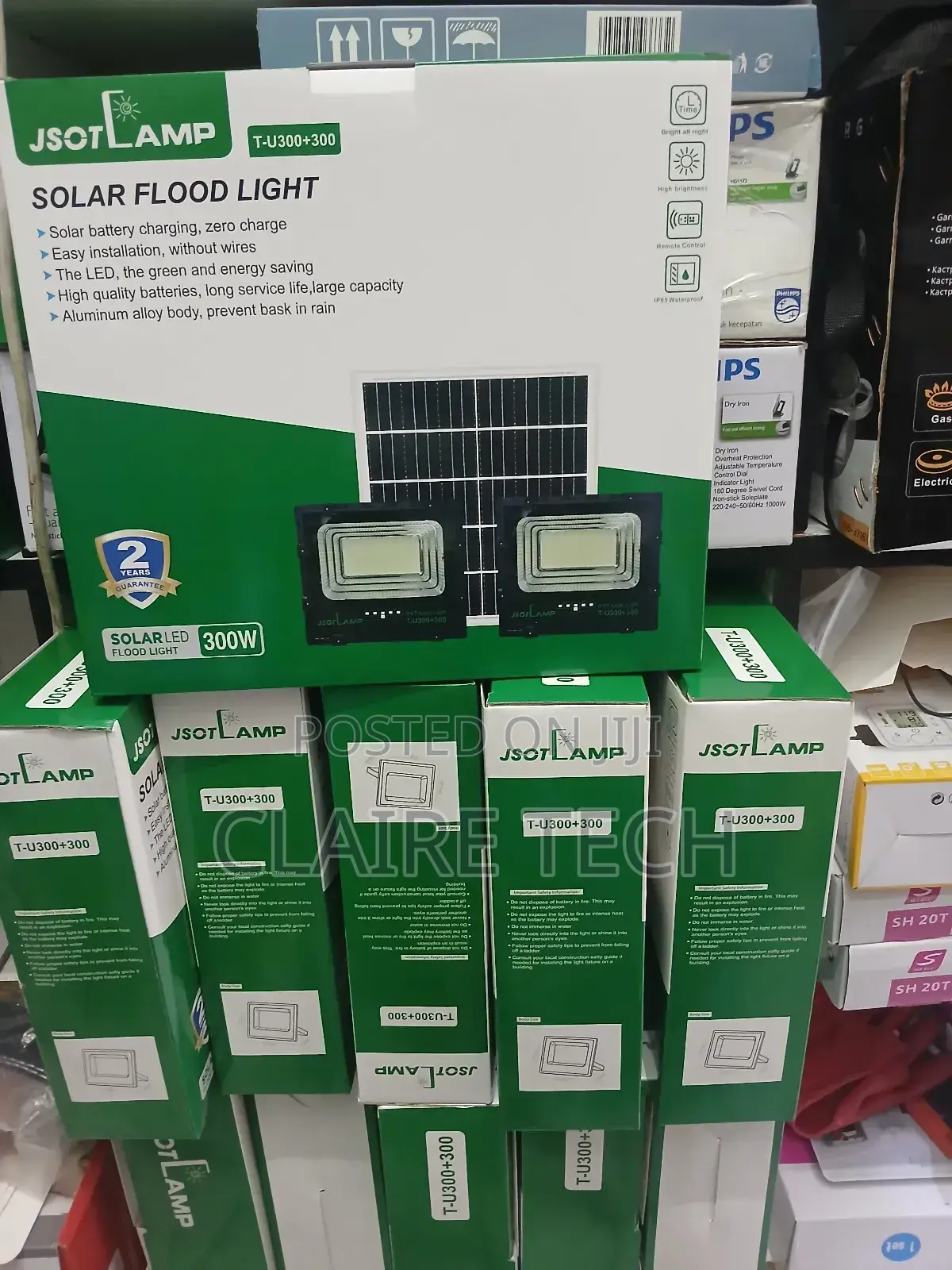 T-U300+300 Solar Floodlight