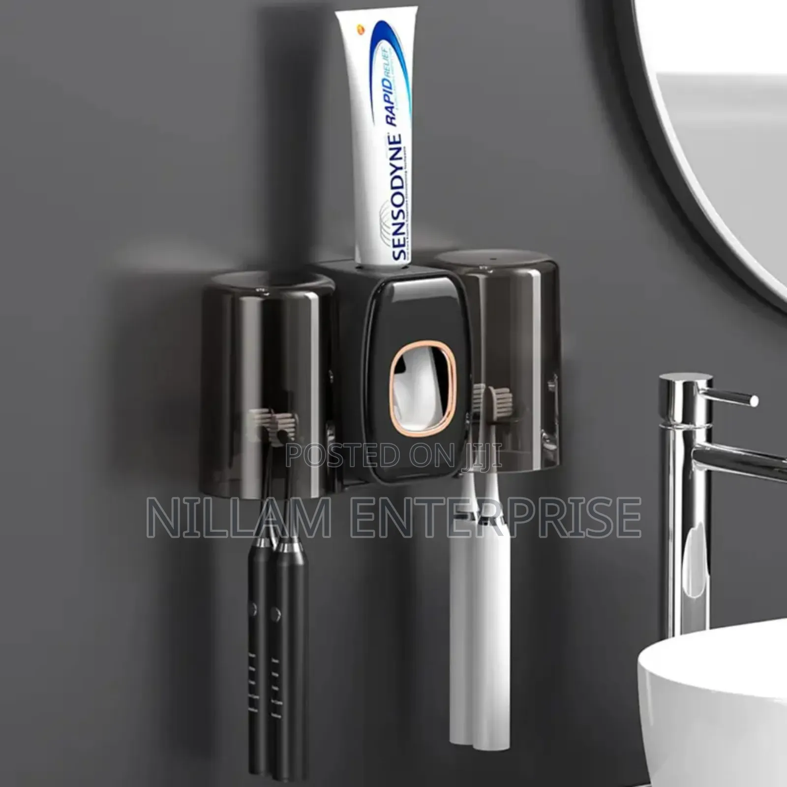 *Creative Automatic Toothpaste Dispenser