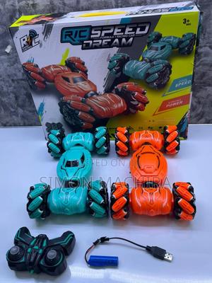 Remote Controlled Stunt Drift Car - thumbnail 2