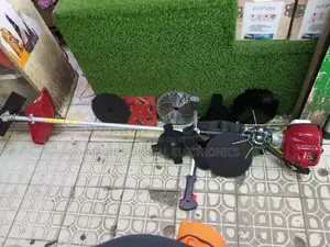 Highly Noted 4stroke Brush Cutter With 9blades