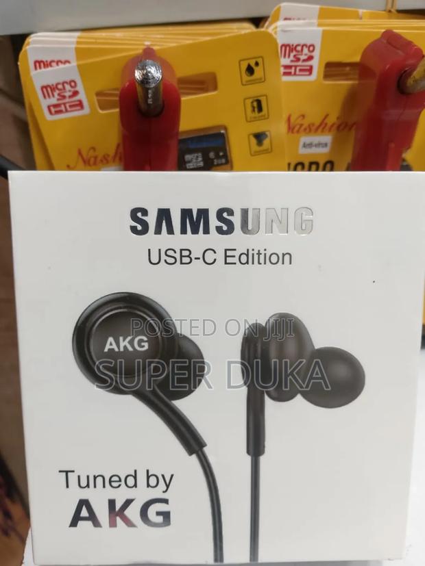 Samsung Usb-C Edition Earphones. - main view