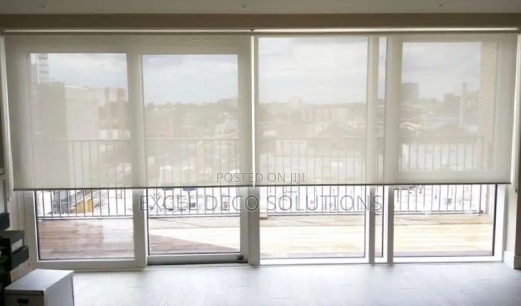 Premium Sunscreen Roller Blinds – Modern Durable