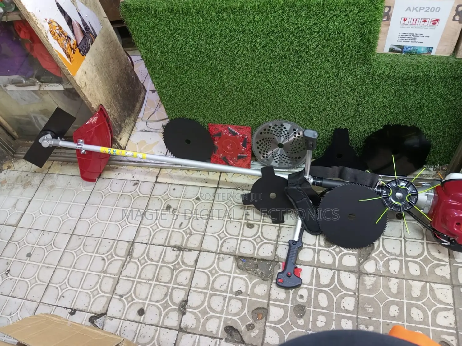 Most Appropriate 4stroke Brush Cutter With 9blades