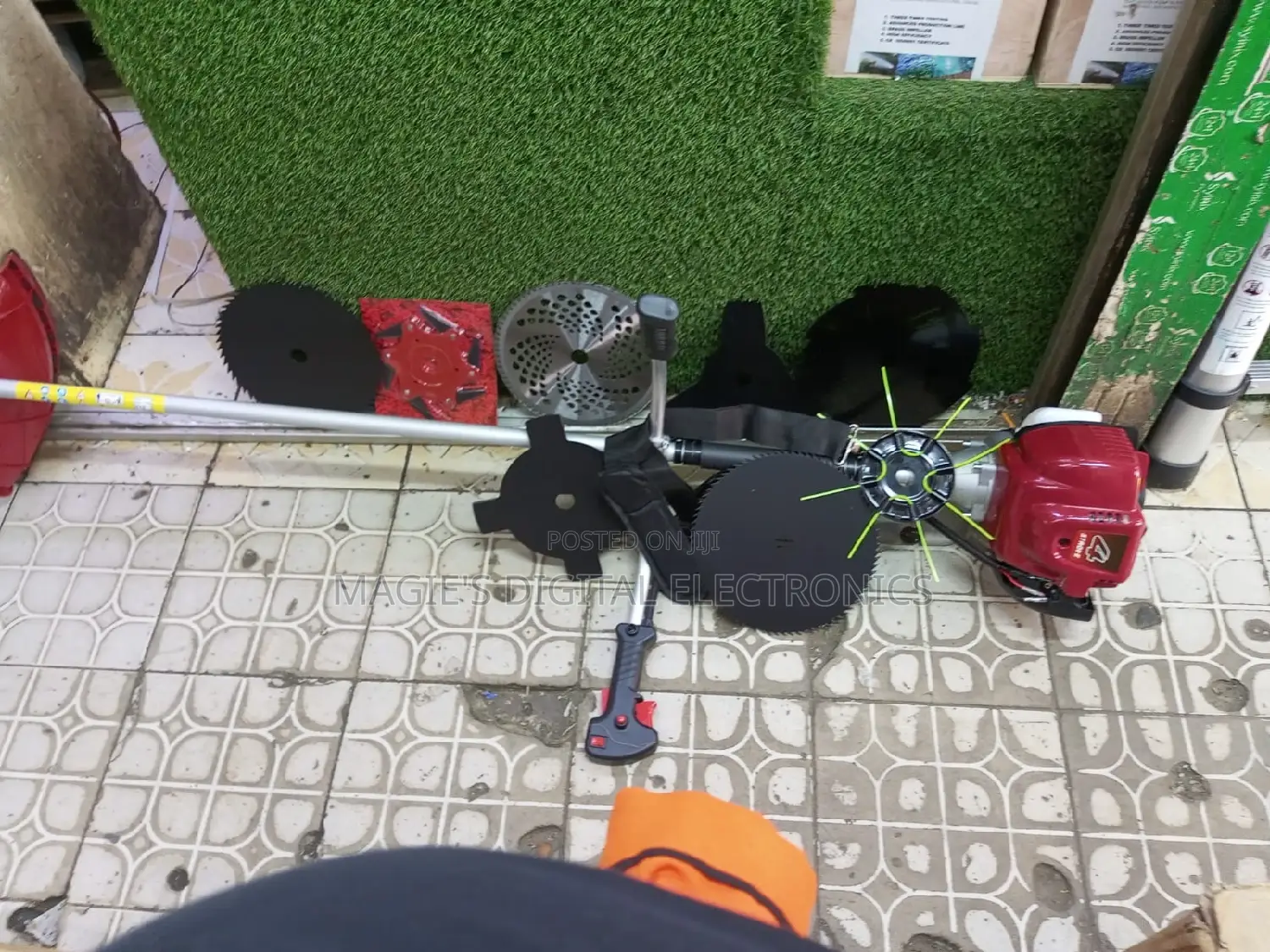 Most Affordable 4stroke Brush Cutter With 9blades