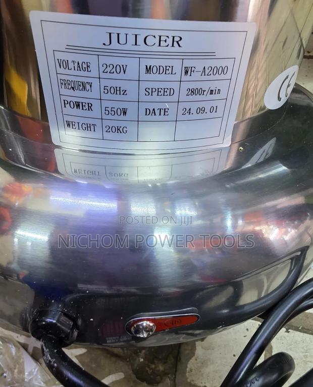 A2000 Commercial Juicer/Electric Juicer Extractor - thumbnail 2