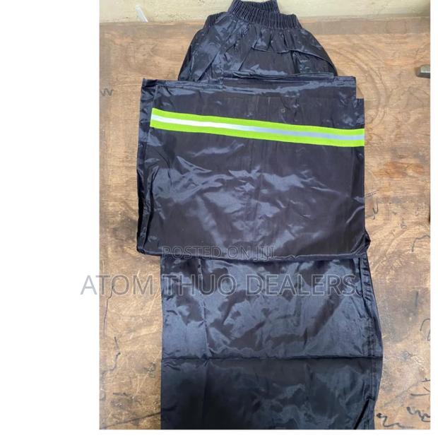 Rain Suit/Raincoat With Both Trouser & Jacket - thumbnail 2