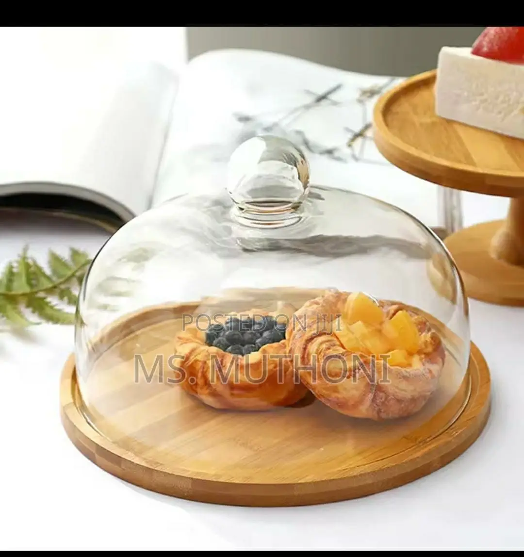 Borosilicate Glass Cake Dome With Bamboo Base Available 28cm / 26 Cm