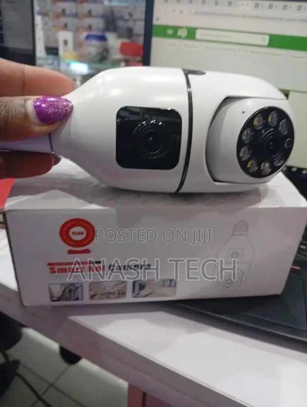 Smart Wifi Bulb Dual Camera 1080p PTZ 360° Rotating Camera