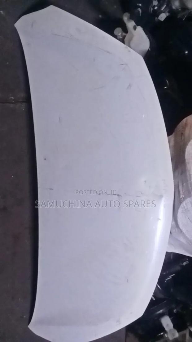 Bonnet Suzuki Solio/Delica - main view