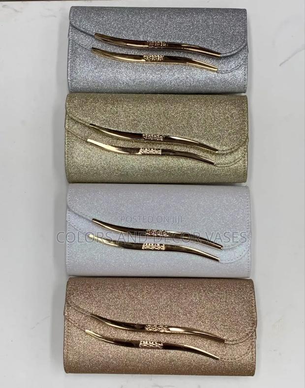 Fantastic Clutch Bags For Brides - main view