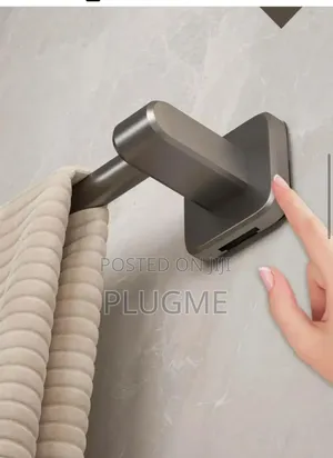 Easy-Install Wall-Mounted Towel Rack 
Adhesive 60cm