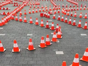 Portable Traffic Cone – Easy-to-use Safety Cone