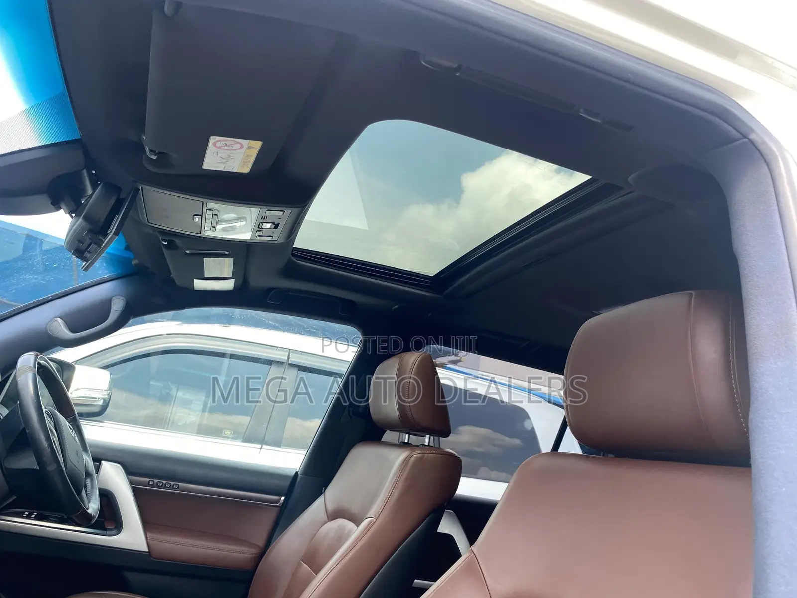 Toyota Land Cruiser 4.6 V8 ZX 2018 White