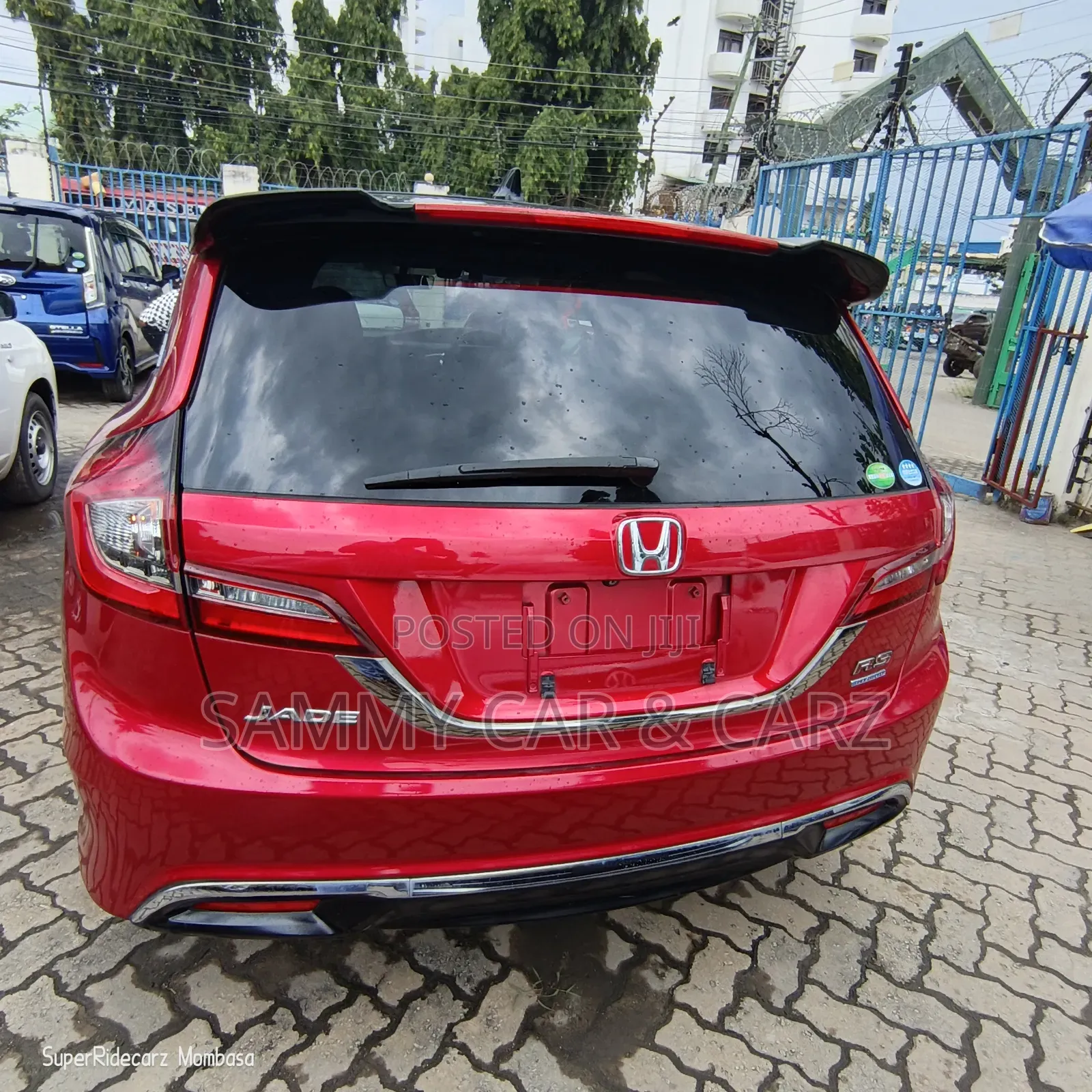 Honda Jade 1.5 Hybrid 2018 Maroon