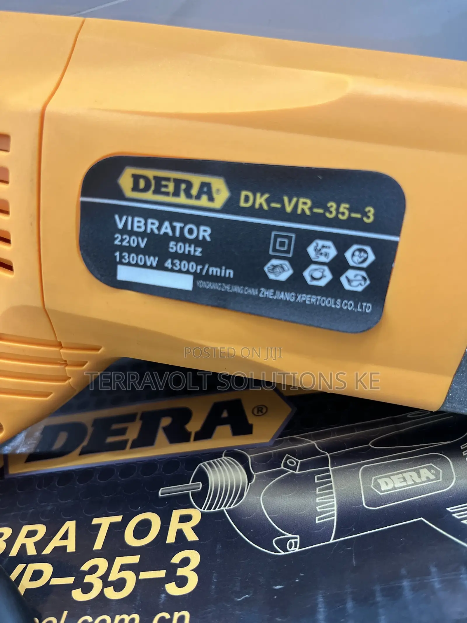 Dera Electric Portable Vibrator