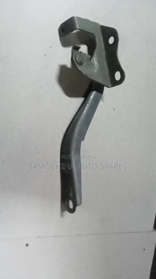 Bonnet Hinges Toyota Premio 260