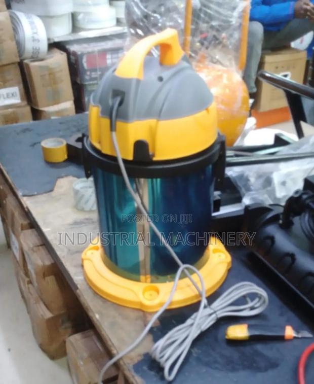 Vacuum Cleaner 20l Dera