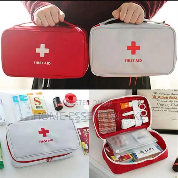 New First Aid Kit Emergency Medical First Aid Kit Bag
