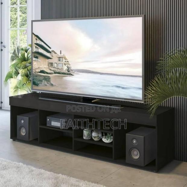 Minimalist 5ft Tv Stand