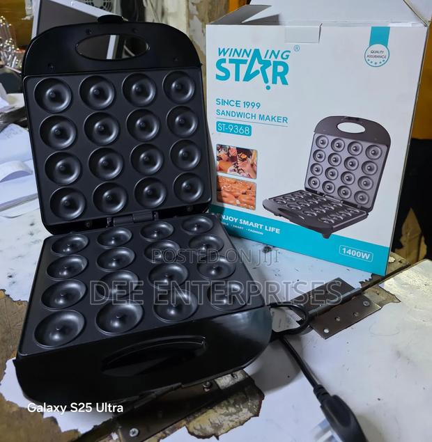 Star 12 PCS Donnut Maker