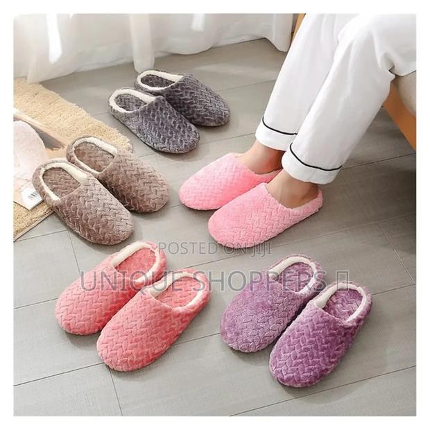 Warm and Comfy Indoor Shoes - thumbnail 5