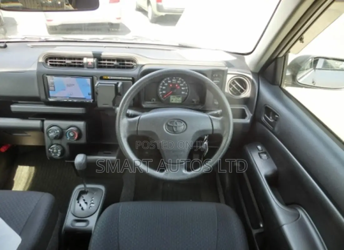 Toyota Probox 1.5 DX 2WD 2019 Silver