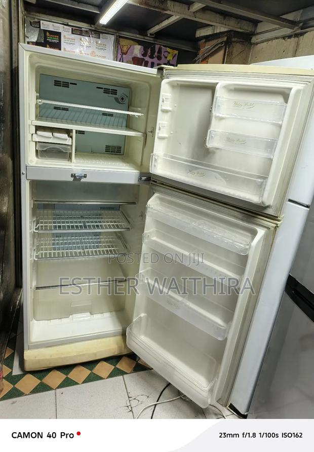 Sanyo 350 Litres Fridge - thumbnail 2