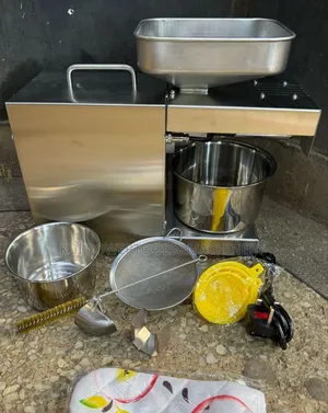 Oil Press Machine / Oil Press