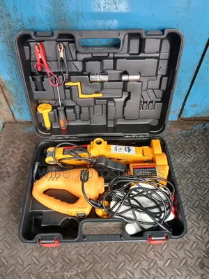 3 Tonnes Electric Car Jack.