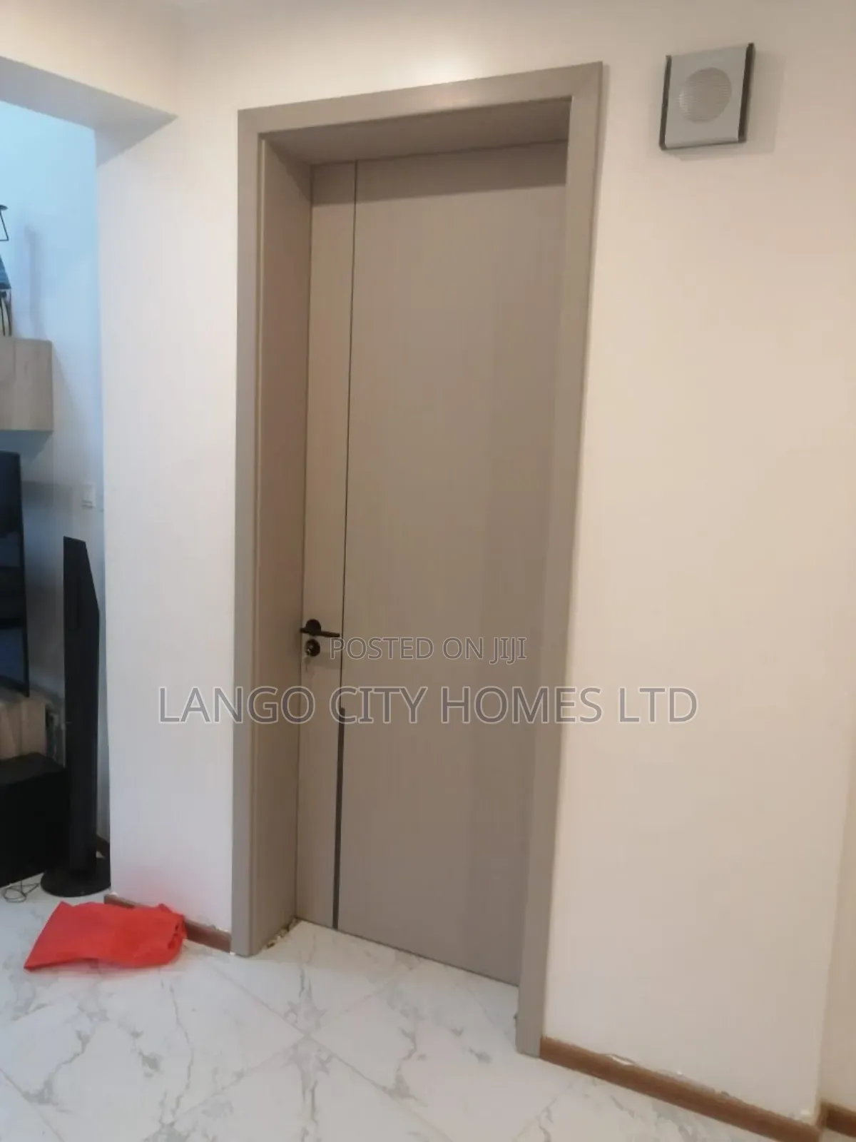 Elegant Wooden Solid Interior Door