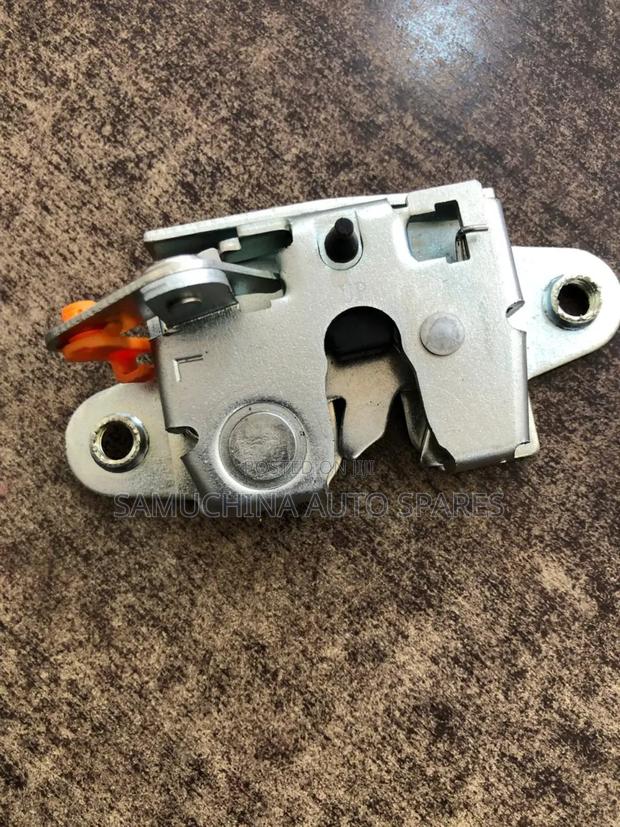 Boot Lock Hilux Vigo Double Cabin - thumbnail 2