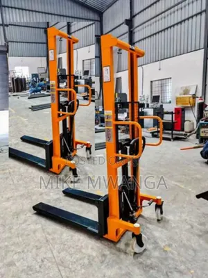 Lifting Manual Stacker