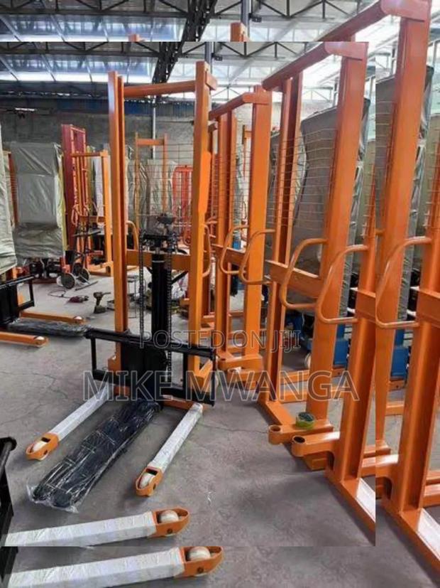 Lifting Hydraulic Manual Stacker - main view