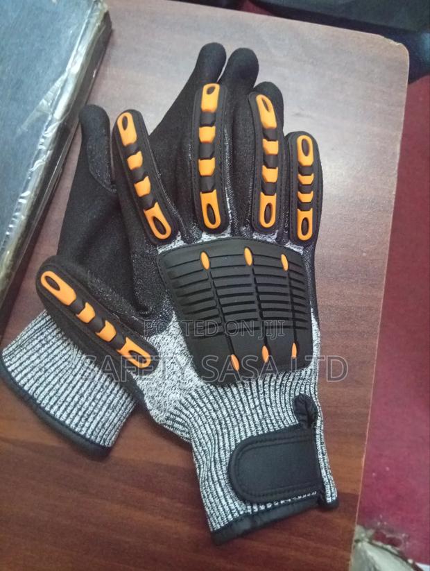 Cut Resistant Gloves /Anti_ Impact - main view