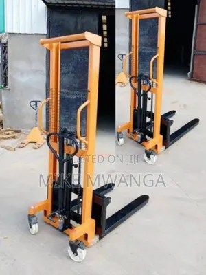 Low Maintenance Manual Stacker