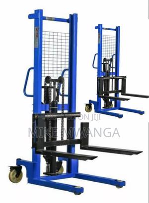 Steel Frame Manual Stacker - thumbnail 2