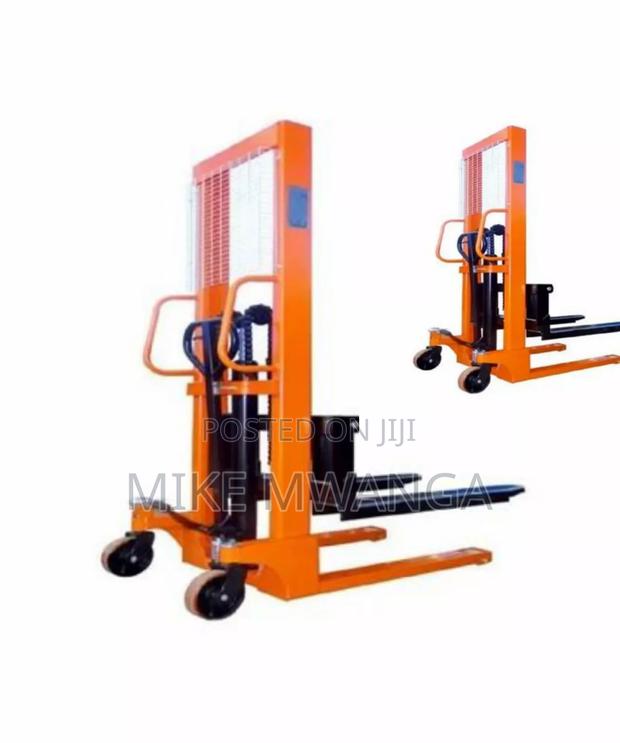 Smooth Manual Hydraulic Stackers - main view