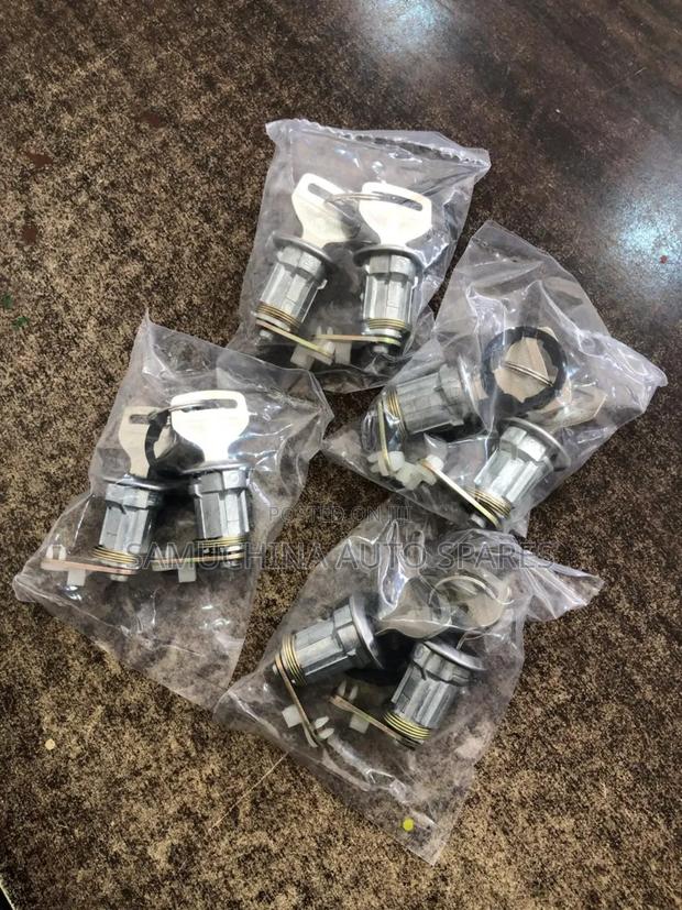 Universal Key Locks (Set)