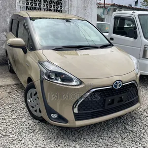 Toyota Sienta 2019 Beige