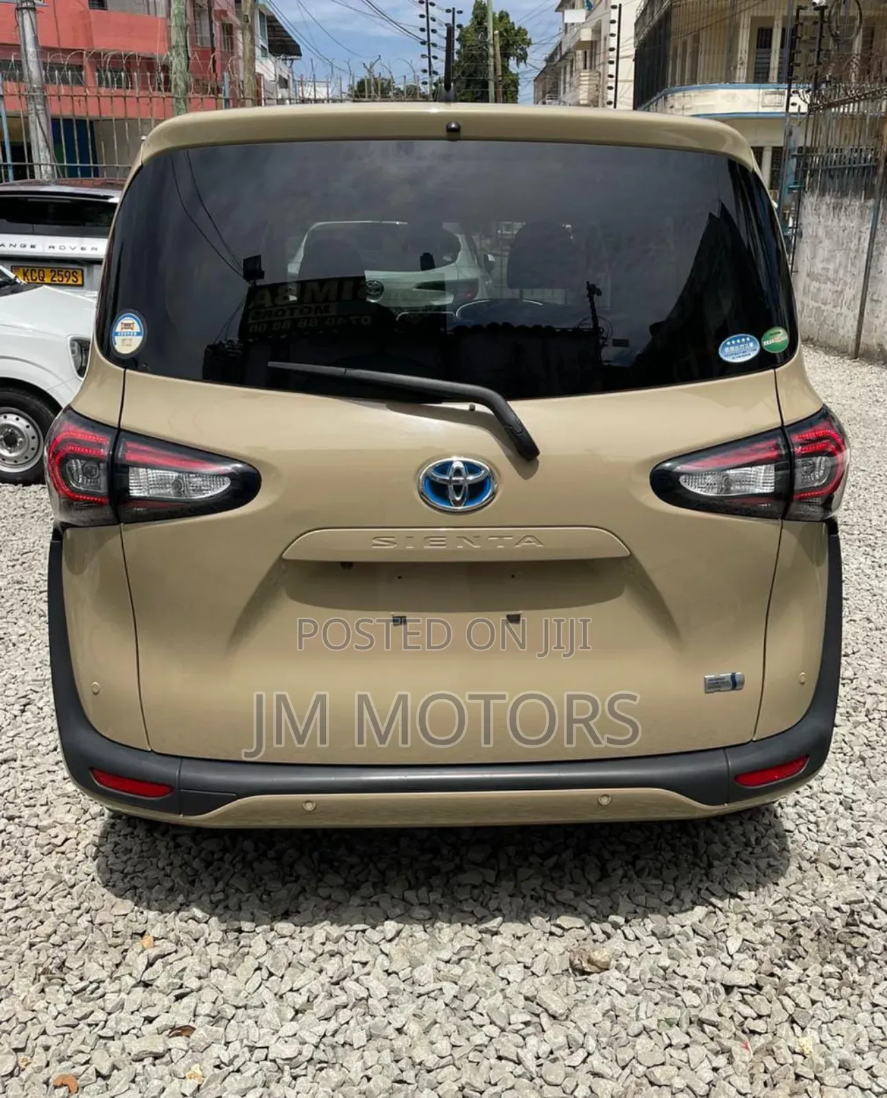 Toyota Sienta 2019 Beige